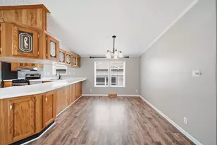 817 Savannah River Dr, Adrian, MI 49221 - Photo 8
