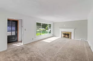 1127 S Brown St, Jackson, MI 49203 - Photo 6
