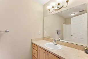 28469 Carlton Way Dr, Novi, MI 48377 - Photo 8
