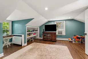 932 Floral Ave SE, East Grand Rapids, MI 49506 - Photo 14