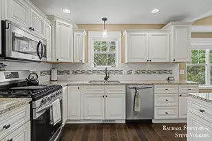 10048 S Crossroads Cir SE, Caledonia, MI 49316 - Photo 8