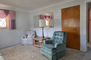695 9th St, Wyandotte, MI 48192 - Photo 10