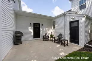 7628 Warner St, Allendale, MI 49401 - Photo 10