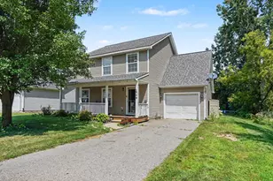 809 Brower Rd, Fowlerville, MI 48836 - Photo 2