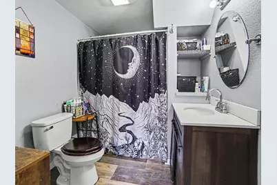 215 E Melendy Street, Ludington, MI 49431 - Photo 12