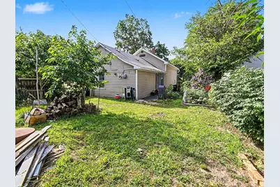 215 E Melendy Street, Ludington, MI 49431 - Photo 24