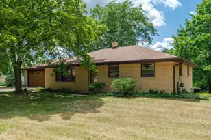 9169 N Riverview Dr, Kalamazoo, MI 49004 - Photo 30