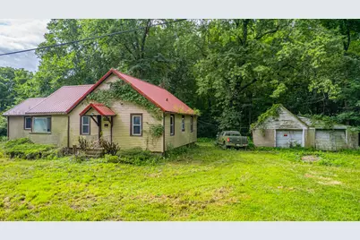 346 E 900 N, La Porte, IN 46350 - Photo 1