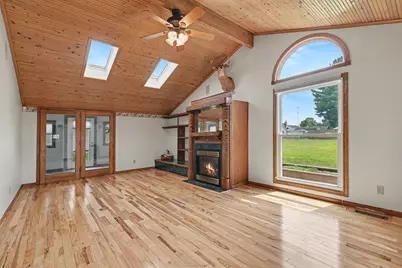 217 Prospect Street, Bangor, MI 49013 - Photo 2