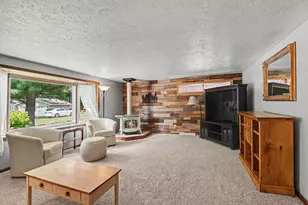217 Prospect St, Bangor, MI 49013 - Photo 4
