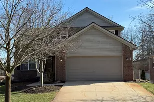 9936 Tioga Dr, Pinckney, MI 48169 - Photo 2