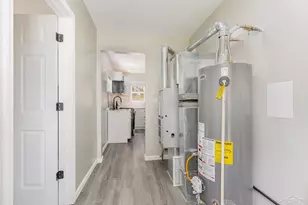 1708 Division St, Saginaw, MI 48602 - Photo 10