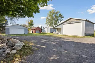 2434 S Cochran Rd, Charlotte, MI 48813 - Photo 50