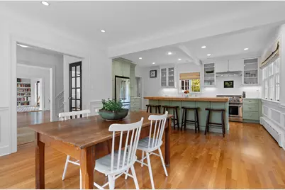 1021 Kensington Avenue, Grosse Pointe, MI 48230 - Photo 2