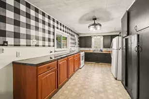263 10th St, Manistee, MI 49660 - Photo 8