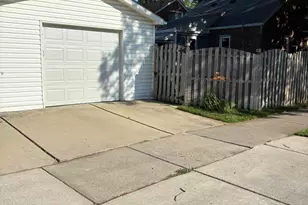 1846 Stanhope St, Grosse Pointe, MI 48236 - Photo 2