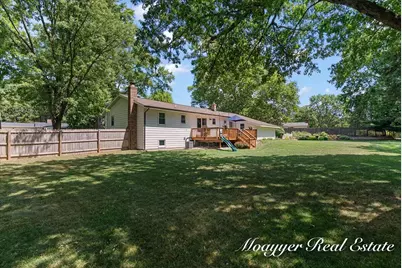 1758 Greenwoods Drive, Jenison, MI 49428 - Photo 10
