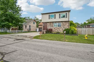 3559 Baycrest Dr, Monroe, MI 48162 - Photo 2