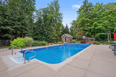6914 S 128th Avenue, Rothbury, MI 49452 - Photo 4