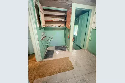 504 W Centre Avenue, Portage, MI 49024 - Photo 8