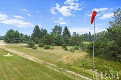 7576 Red Fox Road, Stanwood, MI 49346 - Photo 8