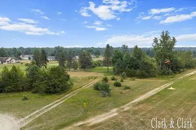 7576 Red Fox Road, Stanwood, MI 49346 - Photo 6