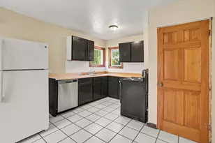 539 Dayton Ave, Kalamazoo, MI 49048 - Photo 8