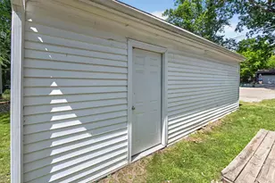 571 Crescent Lake Rd, Waterford, MI 48327 - Photo 20