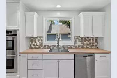 213 N Pleasant Street, Jackson, MI 49202 - Photo 18