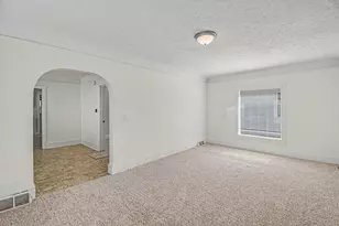 735 Eleanor St NE, Grand Rapids, MI 49505 - Photo 10