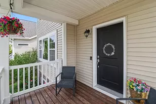 2129 Kensington Park Cir, Holland, MI 49423 - Photo 2