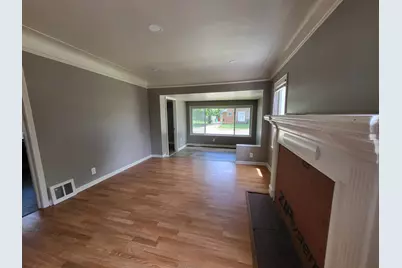 23077 Piper Avenue, Eastpointe, MI 48021 - Photo 4