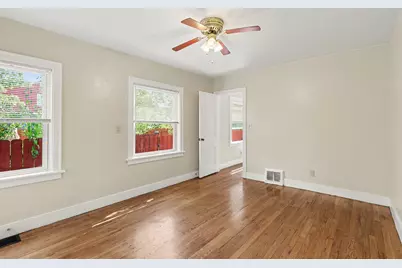 190 E Isabella Avenue, Muskegon, MI 49442 - Photo 8