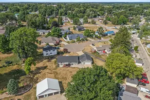 918 Emerald Cir, Lake Odessa, MI 48849 - Photo 52