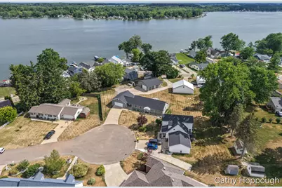 918 Emerald Circle, Lake Odessa, MI 48849 - Photo 54