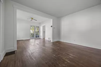 689 E Larch Avenue, Muskegon, MI 49442 - Photo 6