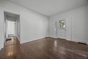 689 E Larch Ave, Muskegon, MI 49442 - Photo 8