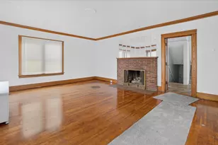 939 Backus St, Jackson, MI 49202 - Photo 6