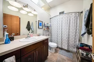 217 E Washington St, Ann Arbor, MI 48104 - Photo 12