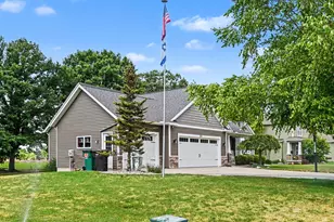 635 Midgrove Drive, Zeeland, MI 49464 - Photo 2