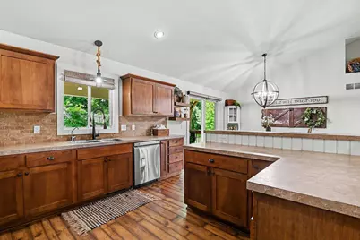 635 Midgrove Drive, Zeeland, MI 49464 - Photo 14