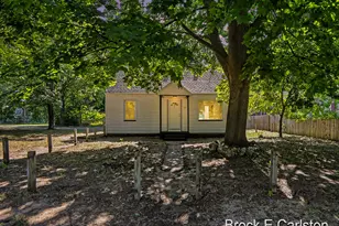 112 S Kenwood St, Muskegon, MI 49442 - Photo 6