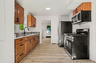 112 S Kenwood St, Muskegon, MI 49442 - Photo 10