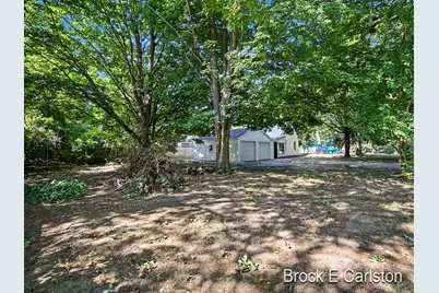 112 S Kenwood Street, Muskegon, MI 49442 - Photo 38