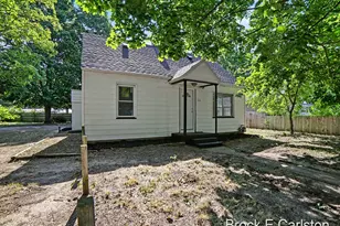 112 S Kenwood St, Muskegon, MI 49442 - Photo 4