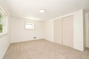 2490 Strathmore St, Kalamazoo, MI 49009 - Photo 10