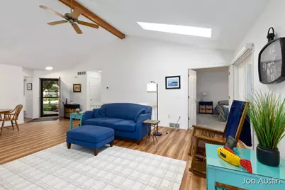 1845 Cross Bend Street NE, Grand Rapids, MI 49505 - Photo 8
