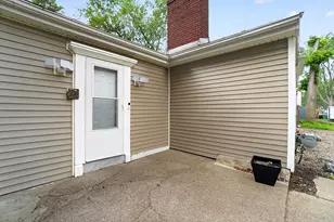 6140 Pinckney Rd, Pinckney, MI 48169 - Photo 2