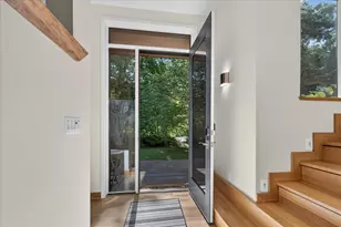 4061 Thornoaks Dr, Ann Arbor, MI 48104 - Photo 10