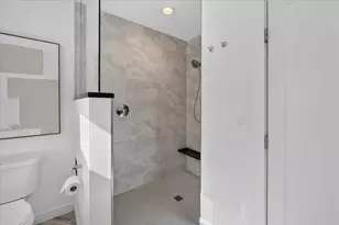 4061 Thornoaks Dr, Ann Arbor, MI 48104 - Photo 36